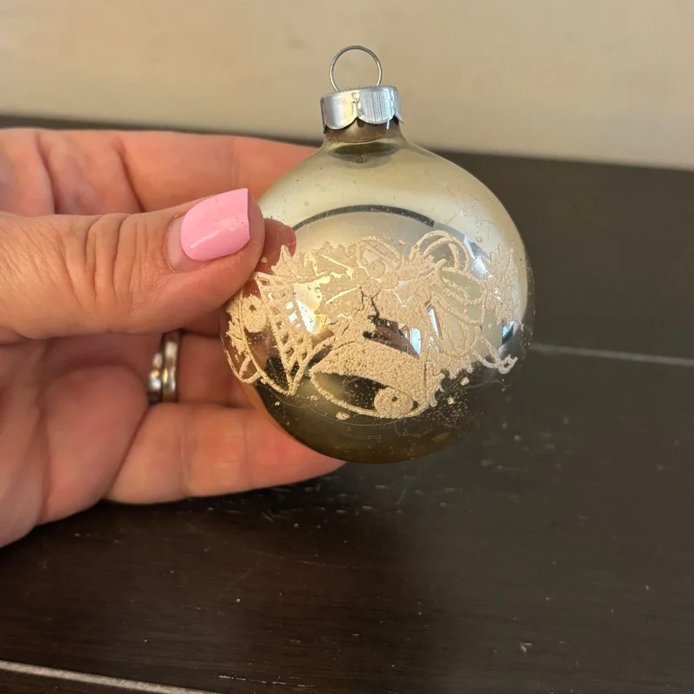 Vintage Glass Christmas Ornaments Lot 8pc Peace on Earth Frosted‎ Mercury Glass